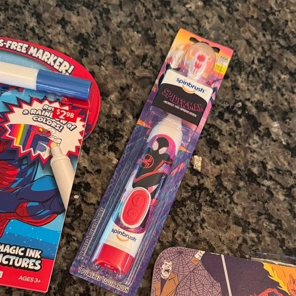 Spider-Man Marvel kids interactive game watch & decor and Party Supplies Set NWT - Picture 11 of 13